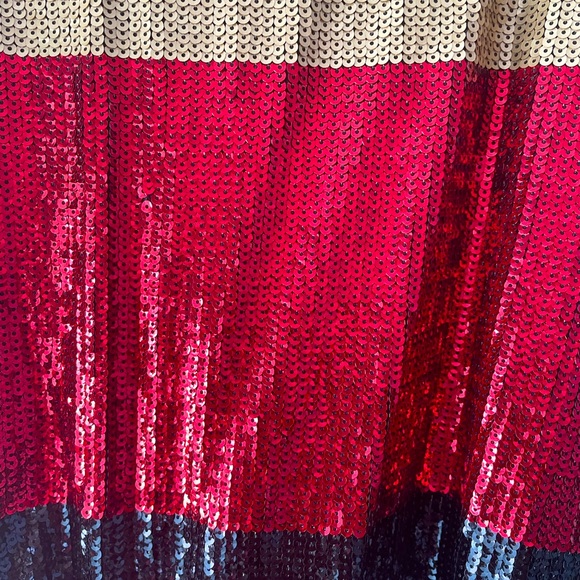 DKNY Jeans sequinned top, size S - Picture 2 of 5